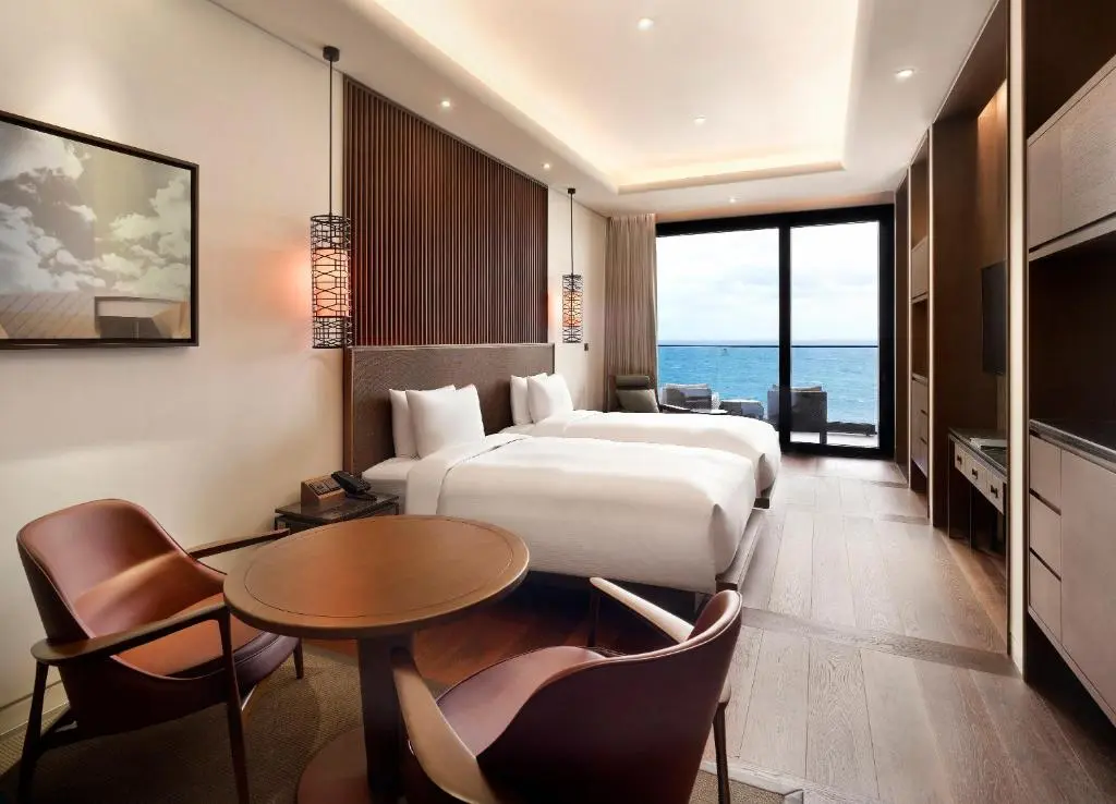 Guest room