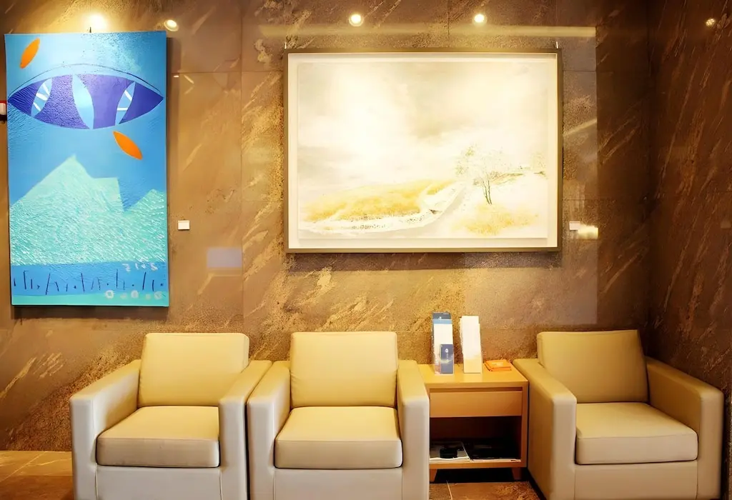 Lobby lounge seating