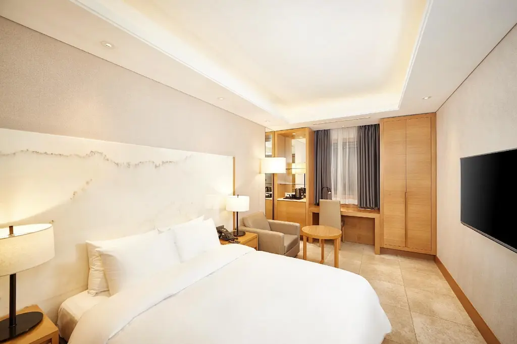 Superior Double Room - Ventilation Window - View