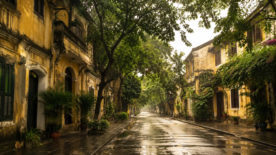 Old Quarter street in Hanoi