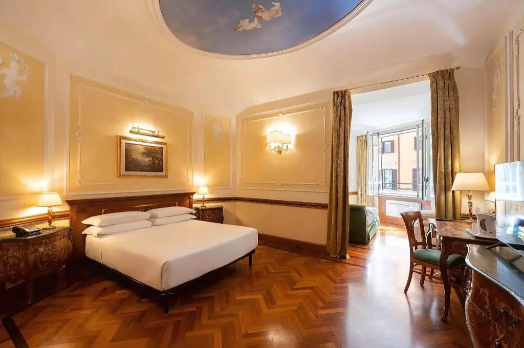 Standard Suite - Guestroom