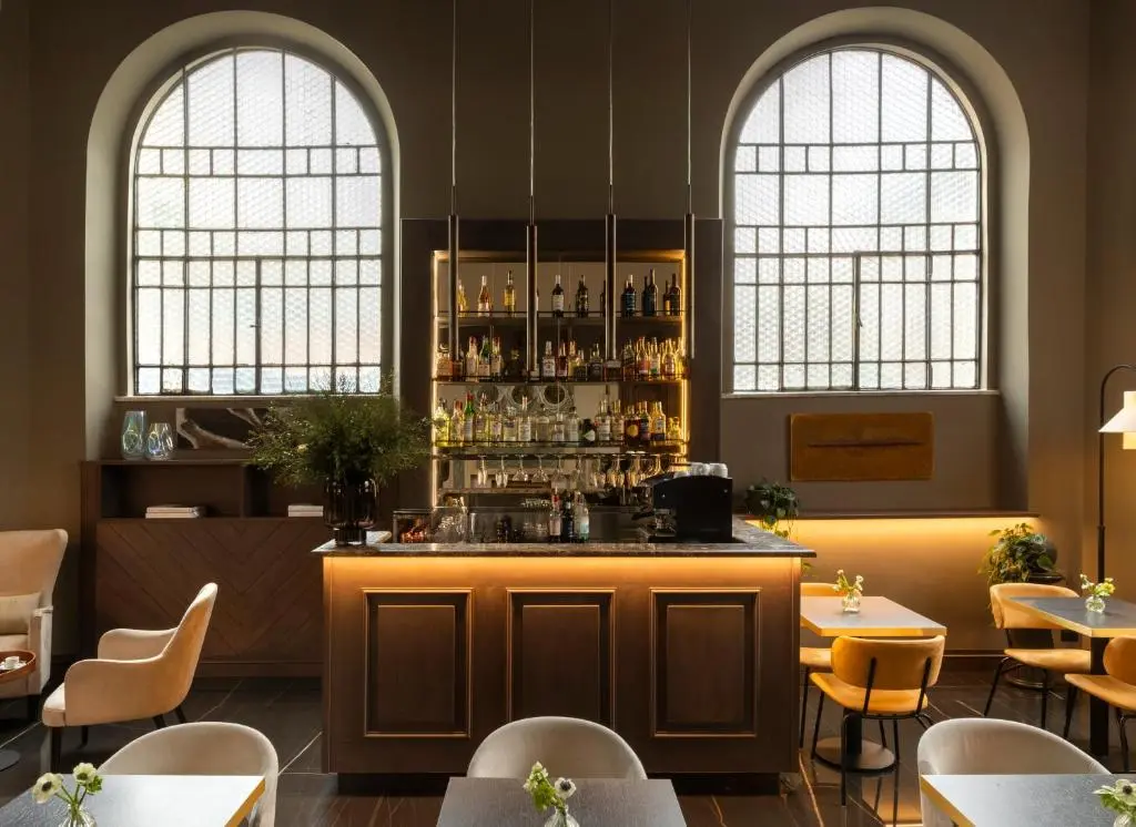Bar/lounge