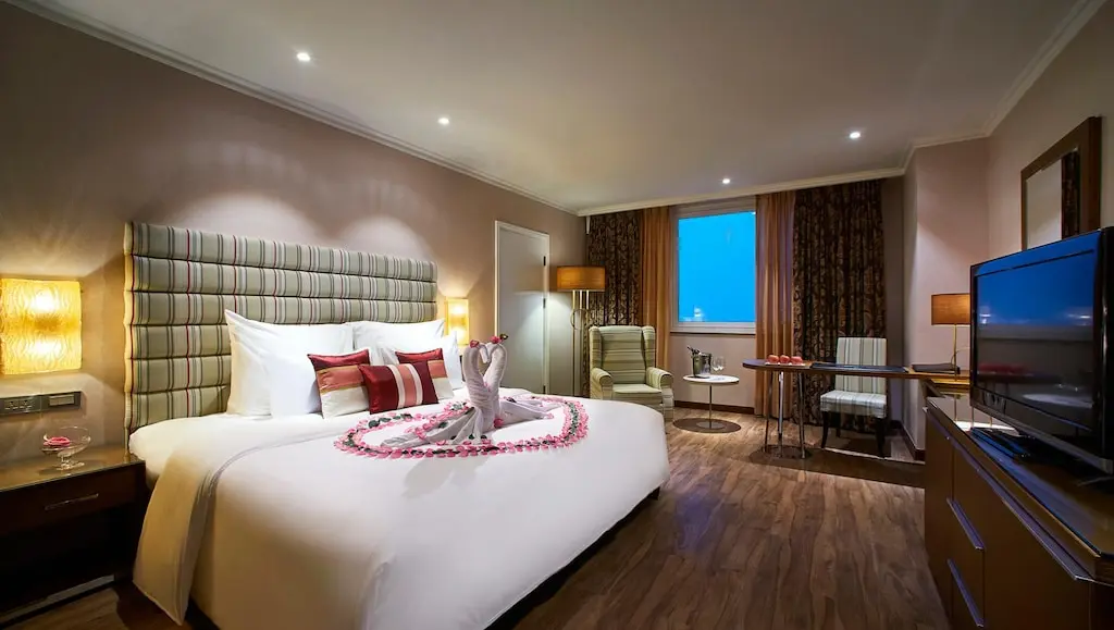 Guest room